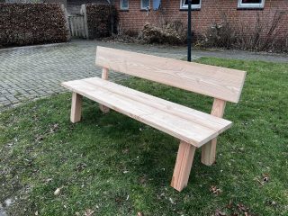 Tuinbank Bram van Douglas hout – stevige en duurzame houten tuinbank van 180 cm, ideaal voor tuin of terras. Ook op maat verkrijgbaar.
